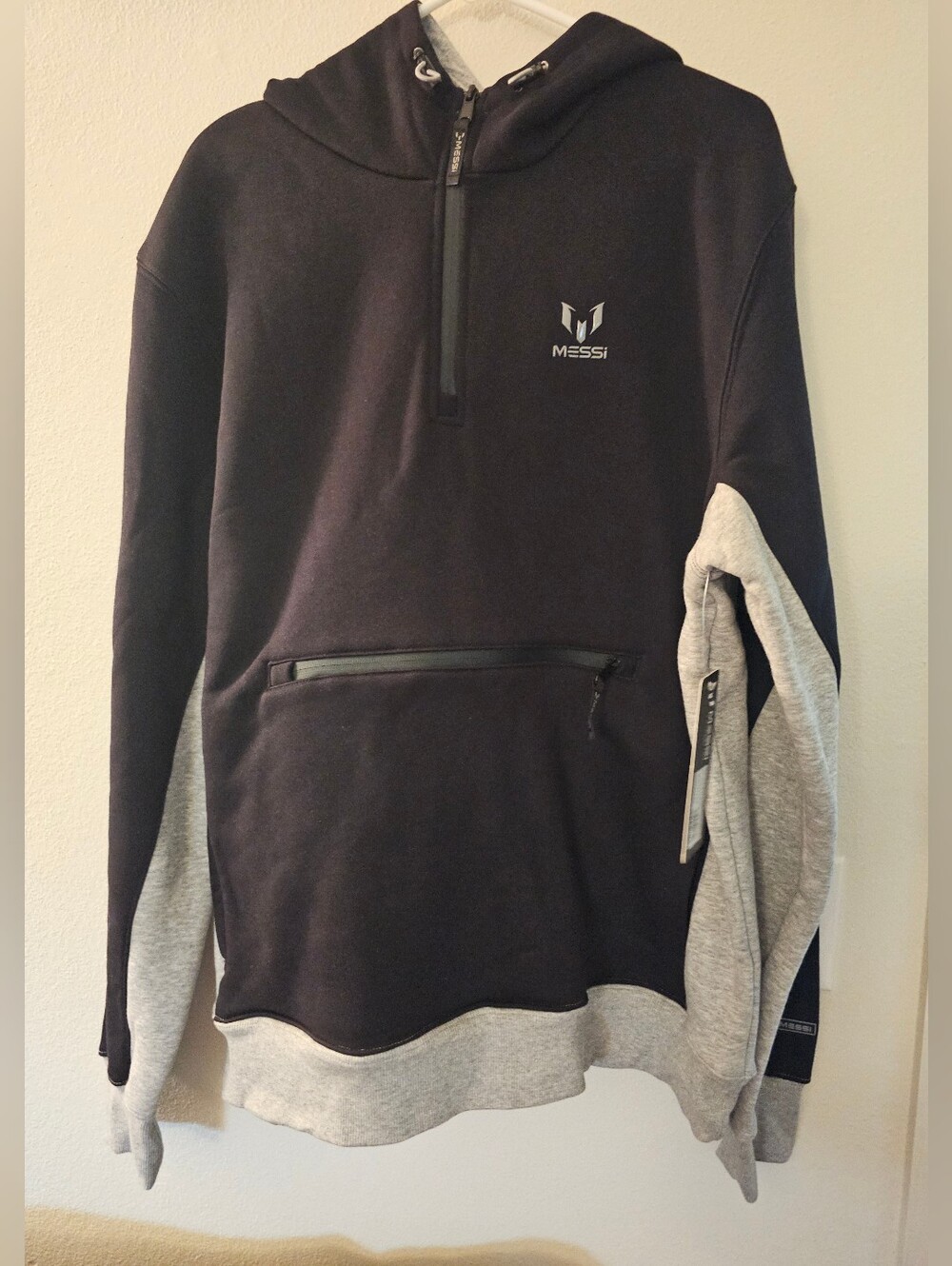 NWT Messi Collection Men's Quarter Zip Hoodie Black & Grey XL
